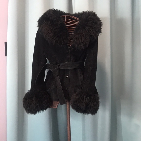 Guess Jackets & Blazers - Gorgeous suede jacket